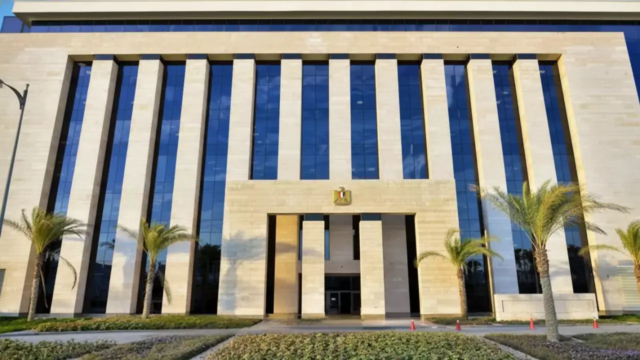 الوظائف ذات الرواتب الشهرية التي تصل إلى 30 ألف جنيه: الشركات العالمية تعزز فرص العمل في مصر